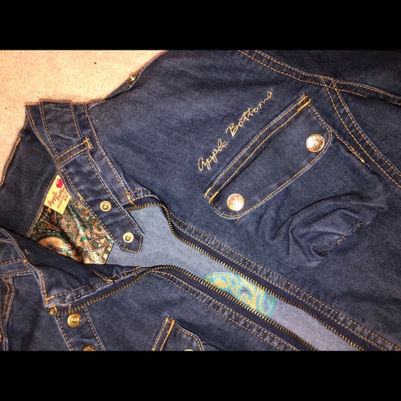 AUTHENTIC APPLE BOTTOMS Jean set - Picture 1 of 7